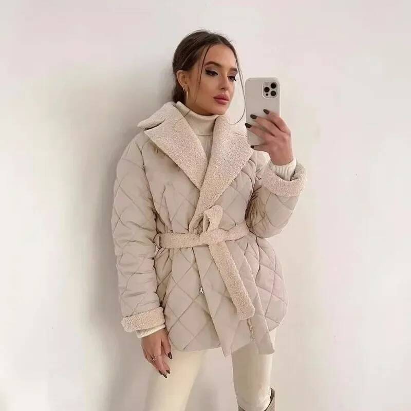 Street Fashion Fall 2025 - Jaket Wanita Elegan Berlapis Quilted dengan