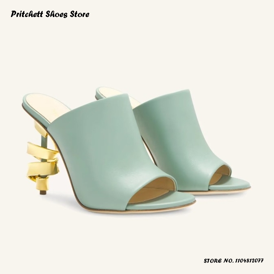 Street Fashion Rome 2025 - Sepatu Mules Kulit Hak Tinggi Spiral