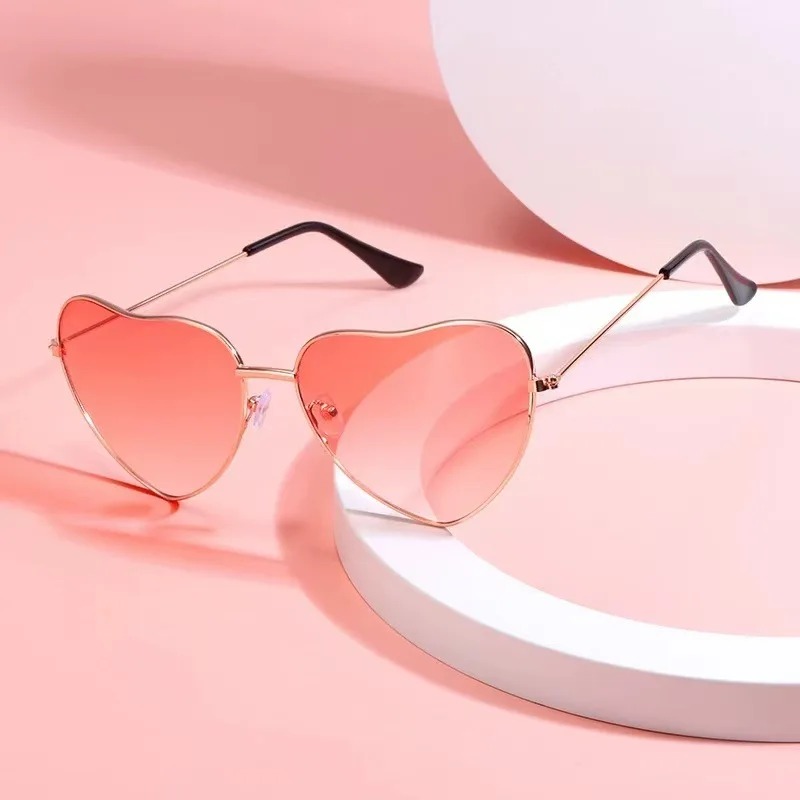 Street Fashion Glasses - Kacamata Hitam Logam Bentuk Hati Fashion