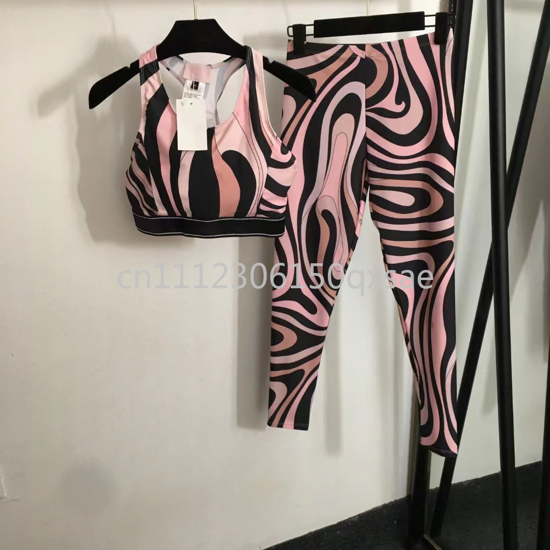 Set Yoga Wanita dengan Headban - Street Fashion Brand Logo ulasan dan harga