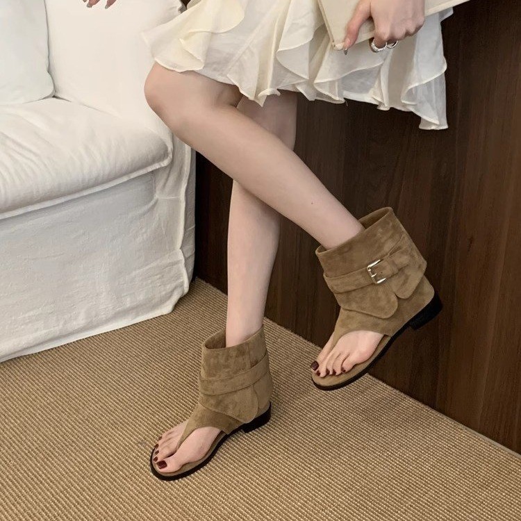 Sepatu Bot Sandal Wanita Musim - Street Fashion Rome 2025 ulasan dan harga