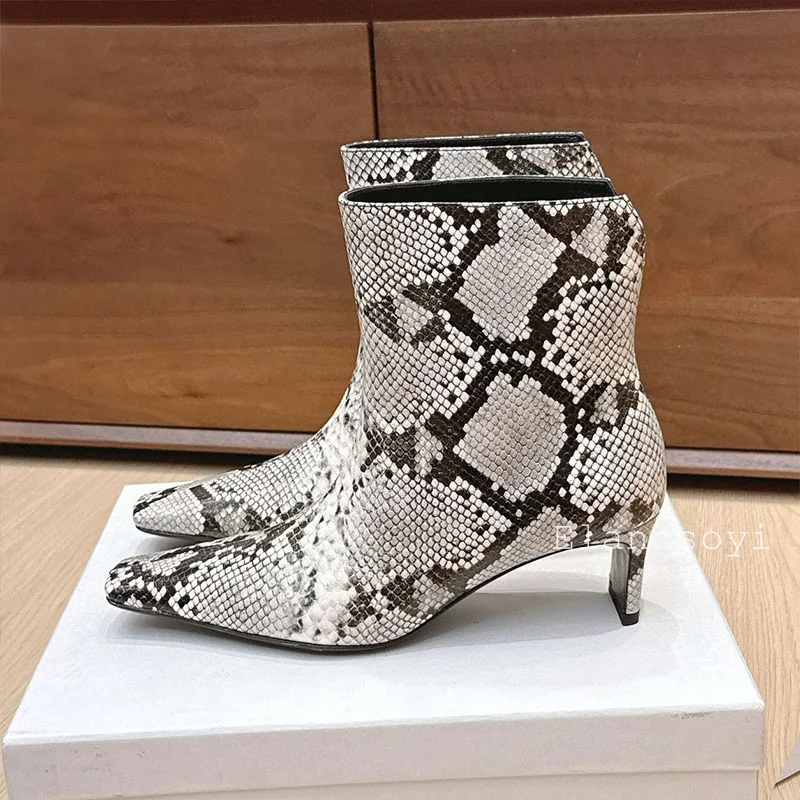 Sepatu Bot Pendek Wanita Kulit - Street Fashion Rome 2025 ulasan dan harga