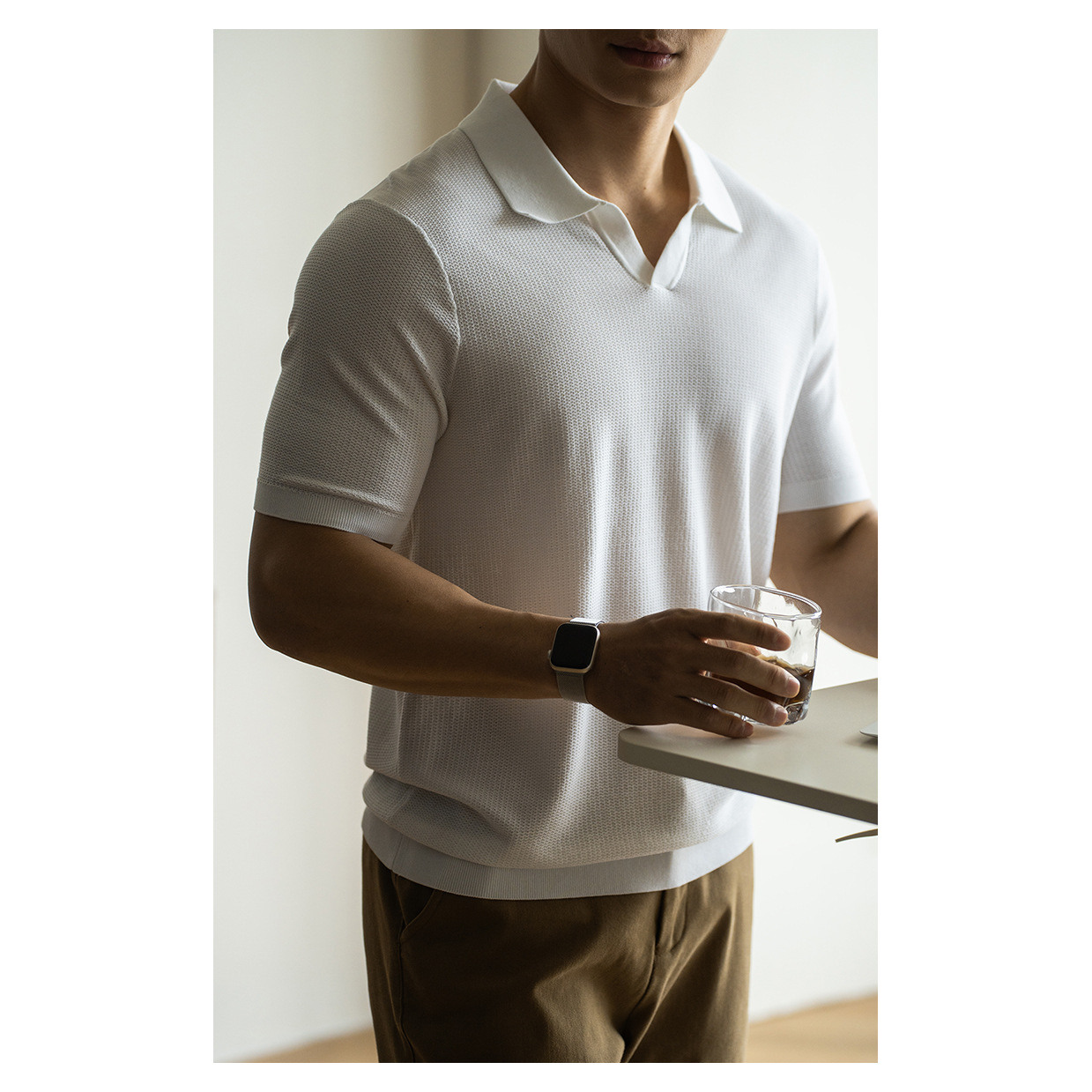 Kaus Linen Lengan Pendek Rajut - Urban Street Fashion Photography ulasan dan harga