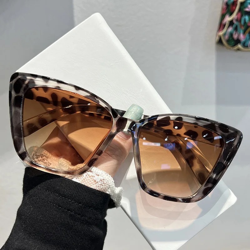 Kacamata Hitam Cat Eye Trendi  - Street Fashion Glasses ulasan dan harga