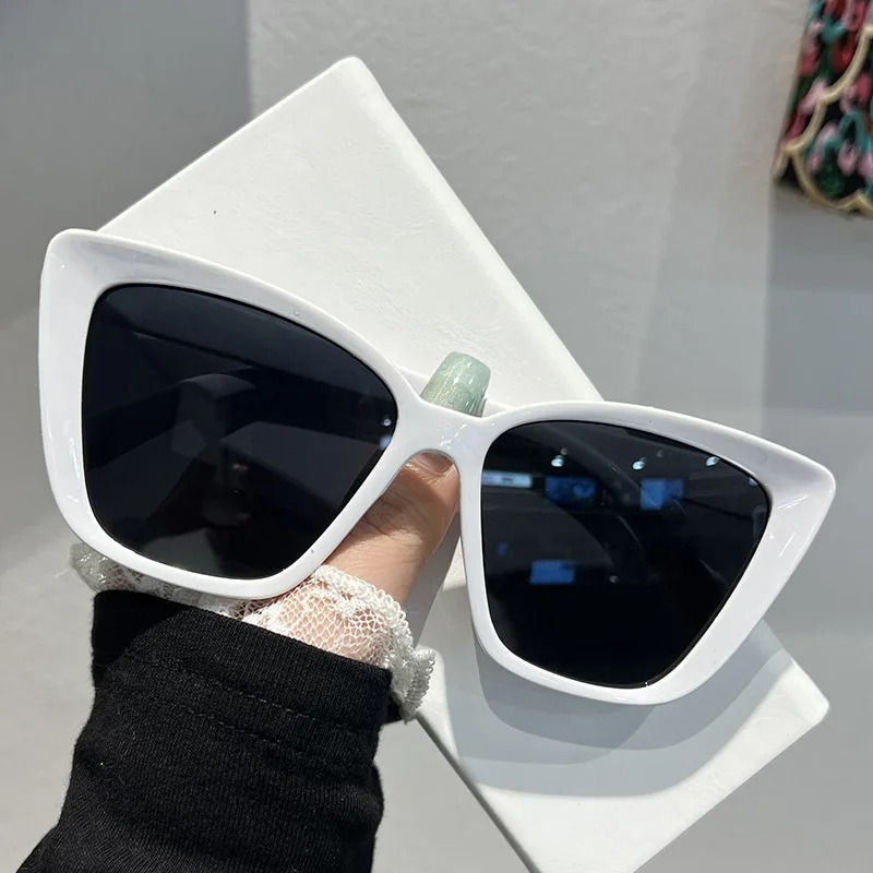 Kacamata Hitam Cat Eye Trendi  - Street Fashion Glasses ulasan dan harga